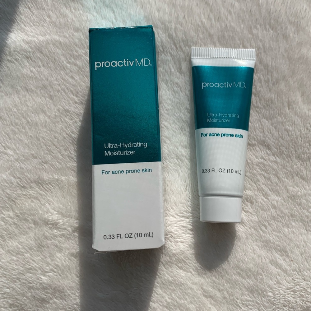 NIB Proactive Ultra-Hydrating Moisturizer For Acne Prone Skin. 0.33oz/10ml